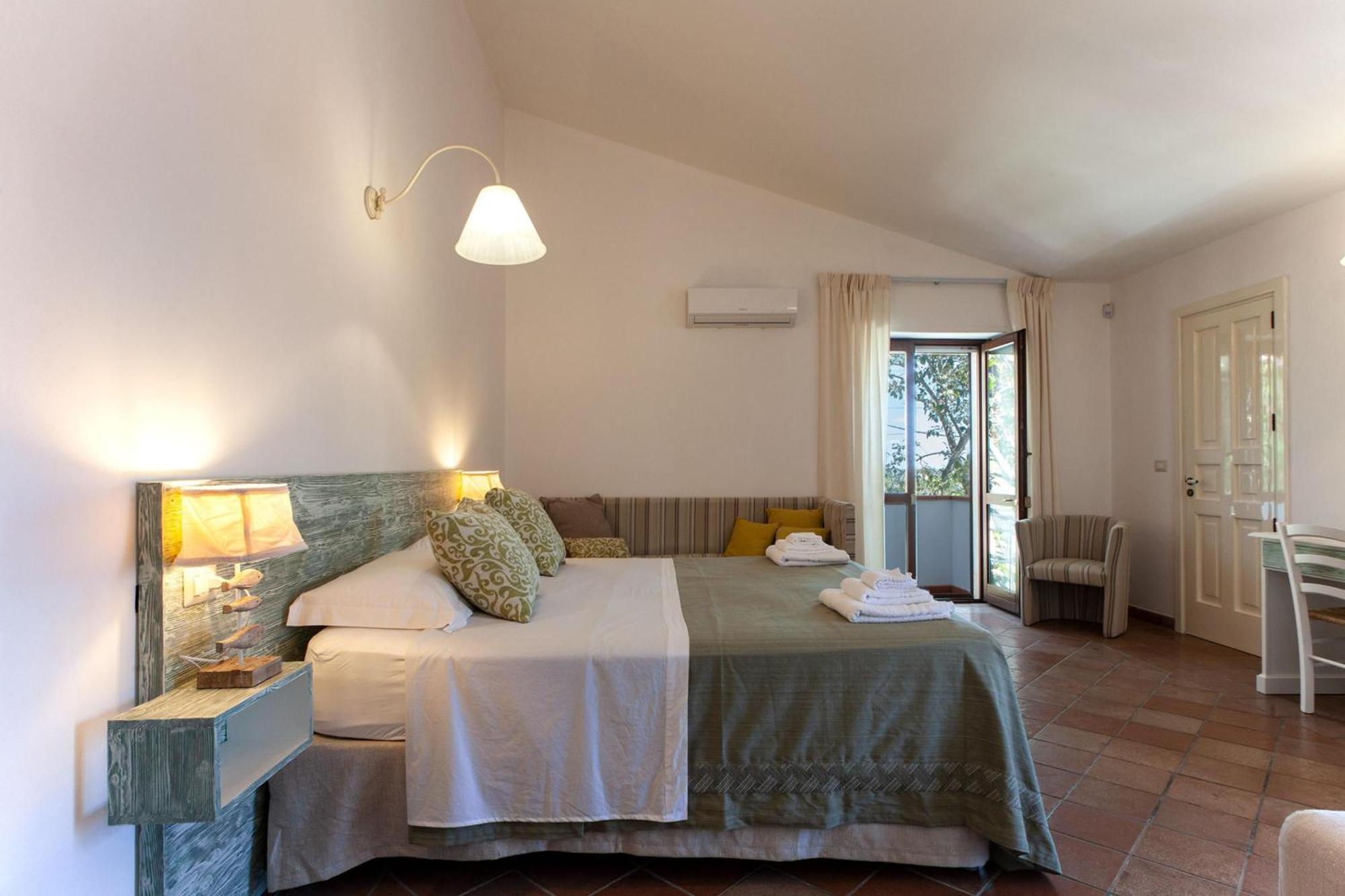 Villa Nice Dream With Pool And Terrace - Happy Rentals Neviano Exteriör bild