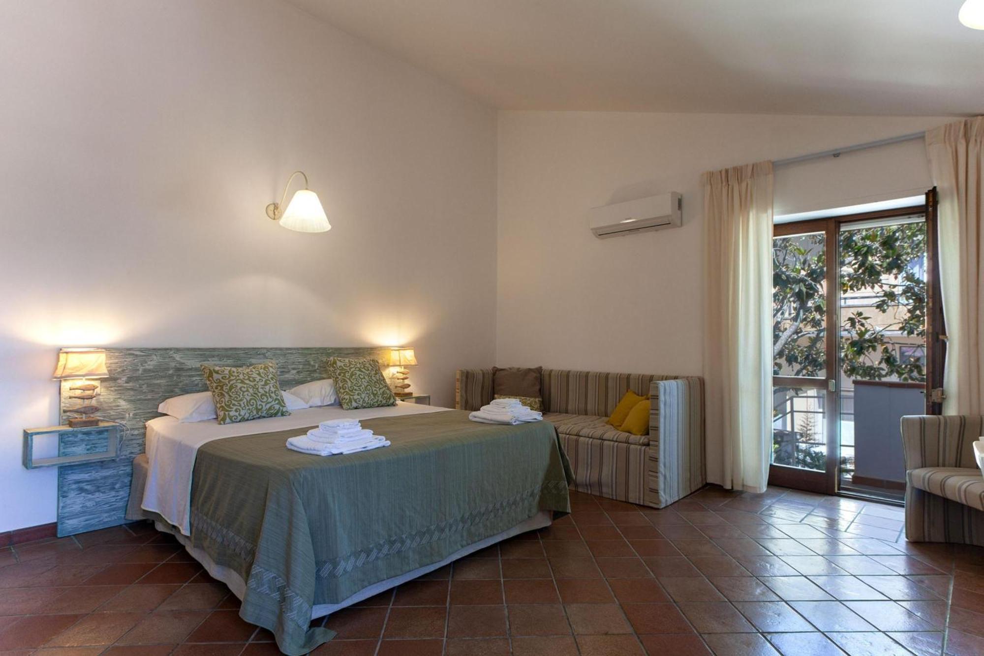 Villa Nice Dream With Pool And Terrace - Happy Rentals Neviano Exteriör bild